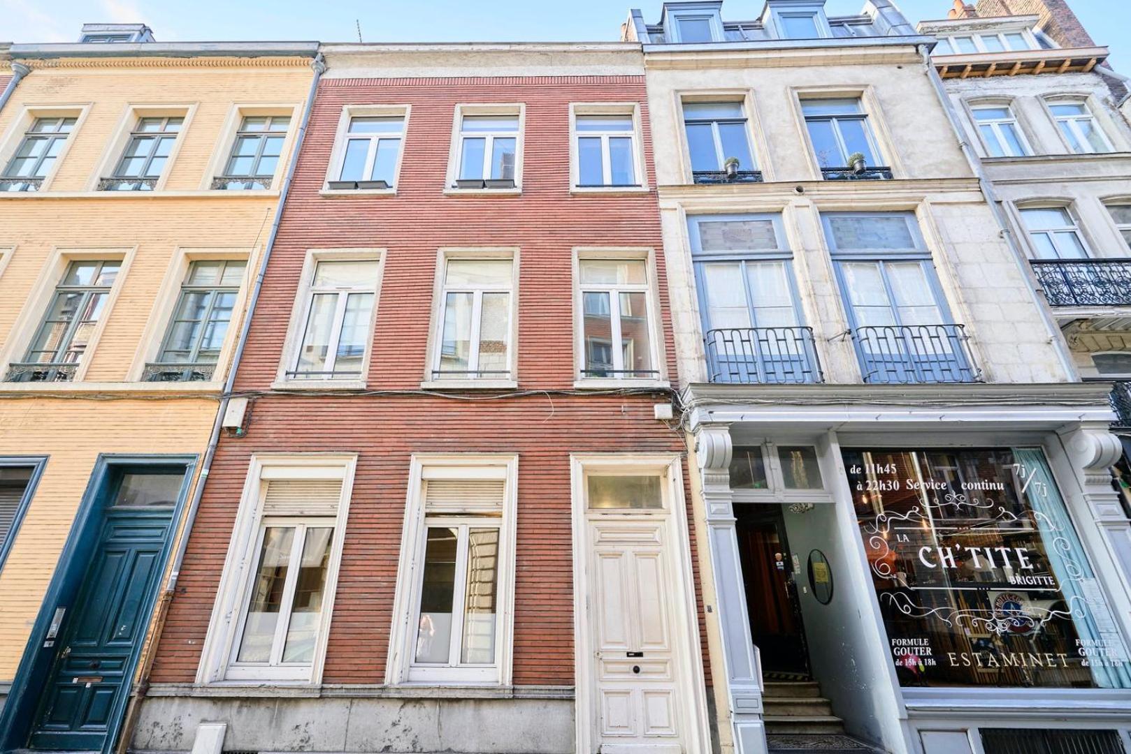 Apartment With Parking In The Heart Of Old Lila Exterior foto